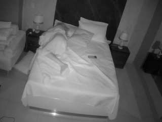 voyeurcam-casa-salsa-bedroom-3