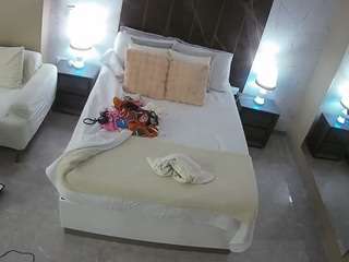voyeurcam-casa-salsa-bedroom-3