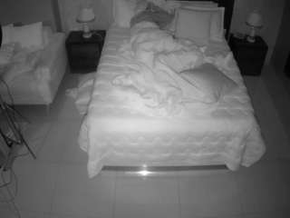 voyeurcam-casa-salsa-bedroom-3