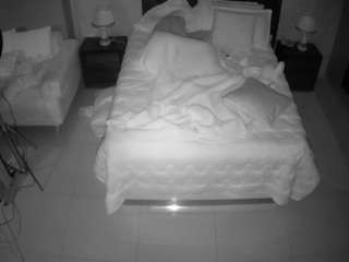 voyeurcam-casa-salsa-bedroom-3