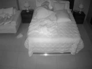 voyeurcam-casa-salsa-bedroom-3