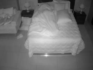 voyeurcam-casa-salsa-bedroom-3