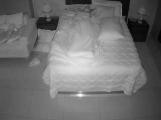 voyeurcam-casa-salsa-bedroom-3