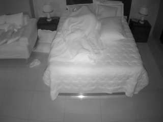 voyeurcam-casa-salsa-bedroom-3