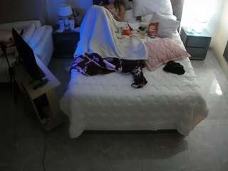 voyeurcam-casa-salsa-bedroom-3