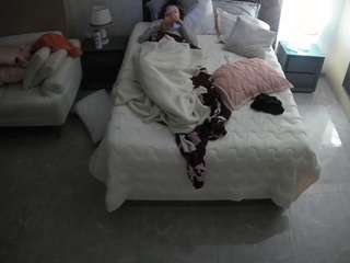 voyeurcam-casa-salsa-bedroom-3