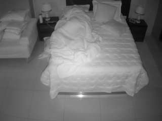 voyeurcam-casa-salsa-bedroom-3