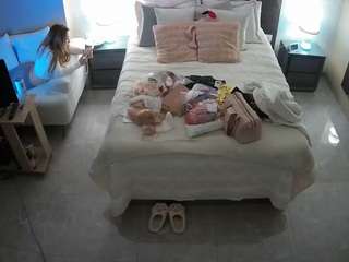 voyeurcam-casa-salsa-bedroom-3