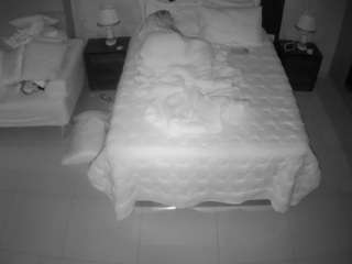 voyeurcam-casa-salsa-bedroom-3 live cam profile