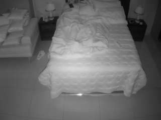 voyeurcam-casa-salsa-bedroom-3