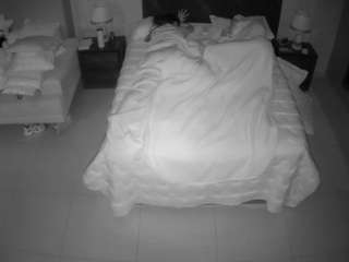 voyeurcam-casa-salsa-bedroom-3
