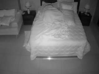 voyeurcam-casa-salsa-bedroom-3