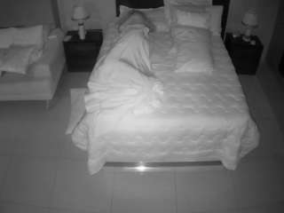 voyeurcam-casa-salsa-bedroom-3