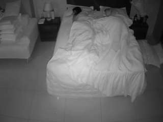 voyeurcam-casa-salsa-bedroom-3