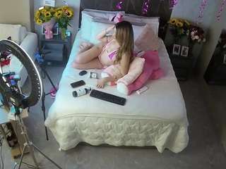 voyeurcam-casa-salsa-bedroom-3