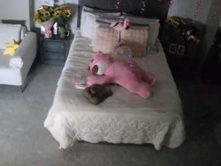 voyeurcam-casa-salsa-bedroom-3 webcam