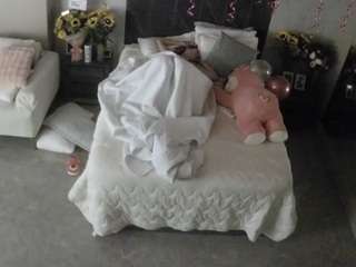 voyeurcam-casa-salsa-bedroom-3 webcam