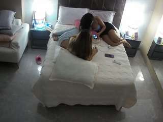 voyeurcam-casa-salsa-bedroom-3