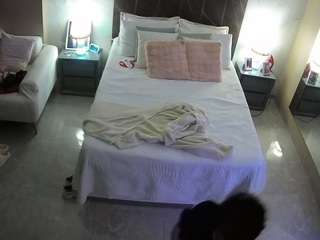 voyeurcam-casa-salsa-bedroom-3