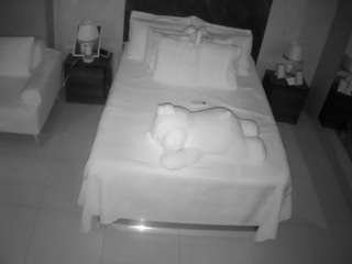 voyeurcam-casa-salsa-bedroom-3