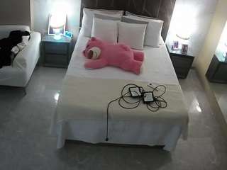 voyeurcam-casa-salsa-bedroom-3