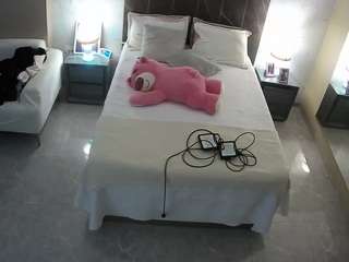 voyeurcam-casa-salsa-bedroom-3