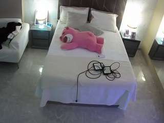 voyeurcam-casa-salsa-bedroom-3