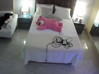 voyeurcam-casa-salsa-bedroom-3