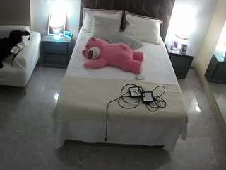 voyeurcam-casa-salsa-bedroom-3