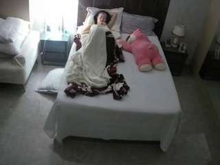 voyeurcam-casa-salsa-bedroom-3
