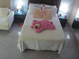 voyeurcam-casa-salsa-bedroom-3