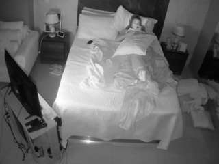 voyeurcam-casa-salsa-bedroom-3