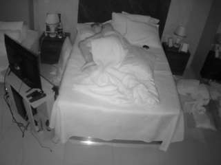 voyeurcam-casa-salsa-bedroom-3