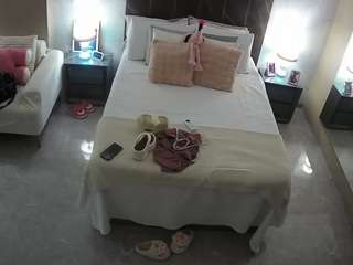 voyeurcam-casa-salsa-bedroom-3
