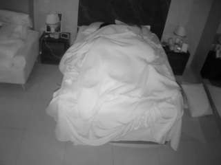 voyeurcam-casa-salsa-bedroom-3