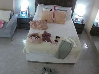 Ce modèle est en direct maintenant. voyeurcam-casa-salsa-bedroom-3