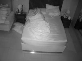voyeurcam-casa-salsa-bedroom-3