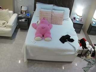 voyeurcam-casa-salsa-bedroom-3