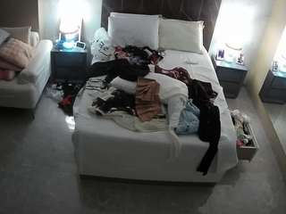 voyeurcam-casa-salsa-bedroom-3