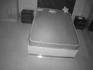 voyeurcam-casa-salsa-bedroom-3