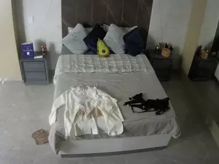 Casa Salsa Bedroom 3's Live Sex Cam Show