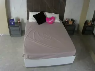 Casa Salsa Bedroom 3's Live Sex Cam Show