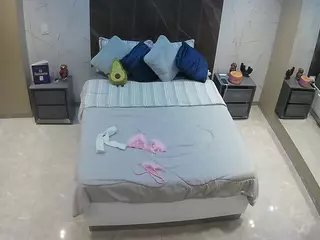 Casa Salsa Bedroom 3's Live Sex Cam Show