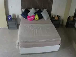 Casa Salsa Bedroom 3's Live Sex Cam Show