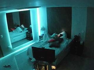 camsoda voyeurcam-casa-salsa-bedroom-4