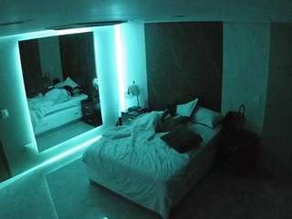 camsoda voyeurcam-casa-salsa-bedroom-4