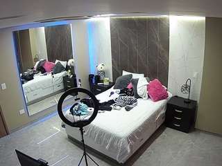 camsoda voyeurcam-casa-salsa-bedroom-4