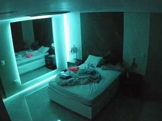 camsoda voyeurcam-casa-salsa-bedroom-4