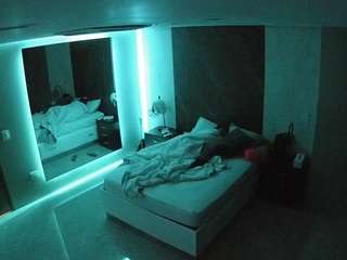 camsoda voyeurcam-casa-salsa-bedroom-4