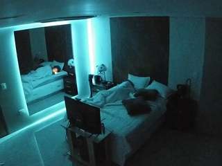 voyeurcam-casa-salsa-bedroom-4 Chaurabate camsoda